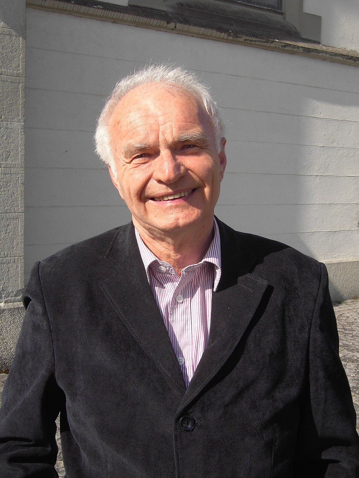 1200px-Werner_Fischer